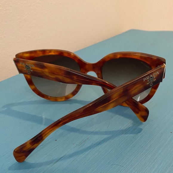 Prada Sunglasses - Picture 4 of 6